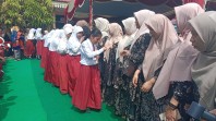 Pelepasan 139 Siswa SDN 115 Pekanbaru Berlangsung Haru dan Khidmat.