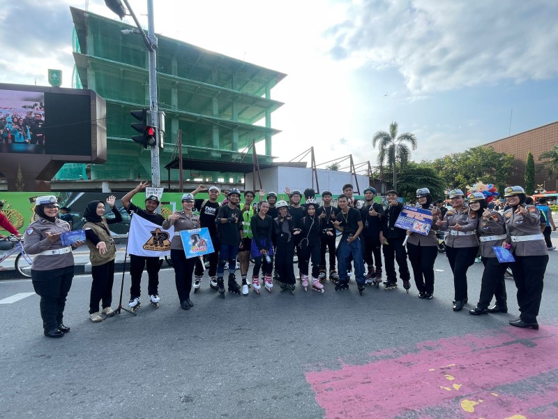 Polantas Hadir di CFD Pekanbaru, Warga Apresiasi Lebih Aman dan Nyaman — Dirlantas Riau Tekankan Edukasi Kamtibmas, Kamseltibcarlantas dan Green Policing.