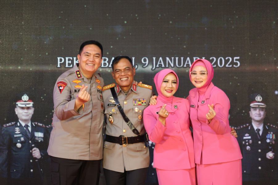 Kapolda Riau Pimpin Sertijab Wakapolda,PJU, Dan Kapolres