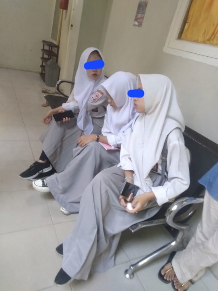 Kepsek SMK Hasanah Melarang Para Siswa Untuk Mengikuti Ujian Sebelum Melunasi 50 Persen Dari Tunggakan Mereka