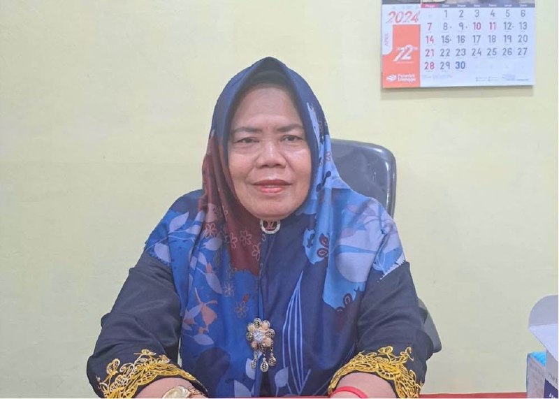 kebohongan terus keluar dari mulut Kepsek SDN 01 Pekanbaru Salmah, Terbaru kebohongan yang disampaikan adalah soal penerimaan murid pindahan di SDN 01 kota Pekanbaru Riau.