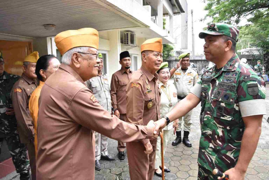 Dalam rangka memperingati Hari Ulang Tahun (HUT) ke-67,Danrem 031/WB Menegaskan Bahwa Veteran Merupakan Pilar Bangsa Yang Tidak Boleh Dilupakan.