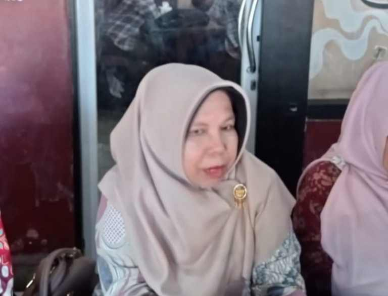 Kadisdik Riau Diminta Tindak Tegas Mairustuti